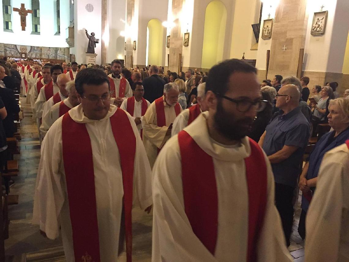 Diocesi, il vescovo Crociata nomina nuovi parroci e vicari in numerose comunità pontine