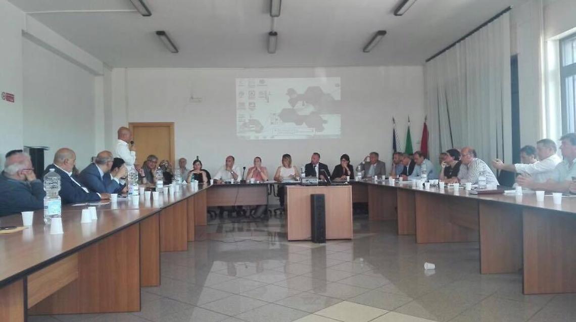 Carenza idrica, i sindaci sottoscrivono il documento per chiedere lo stato di emergenza