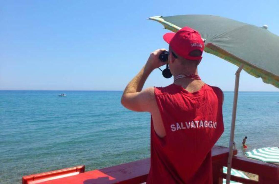 Aboliti i voucher, bagnini troppo cari per le spiagge libere. Nessuno risponde alla gara