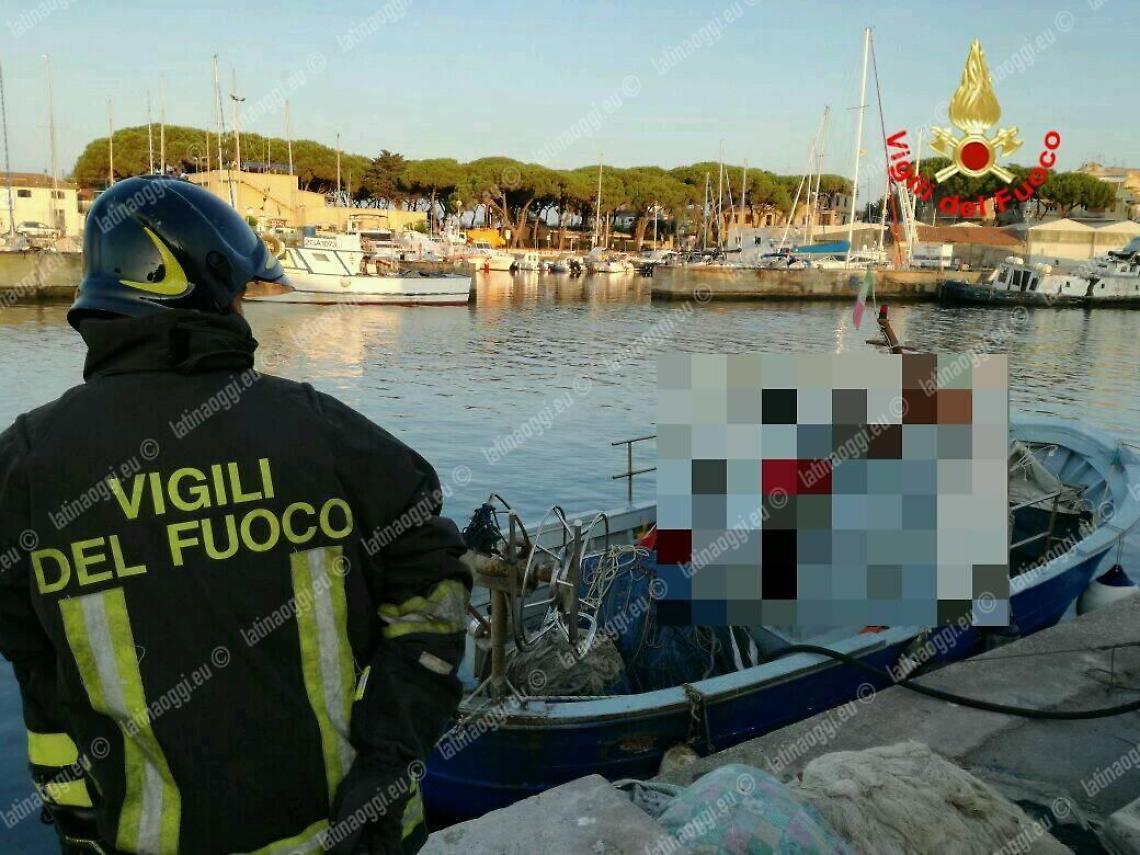 Principio d'incendio nel locale motore di una barca da pesca, non si esclude l'ipotesi dolosa