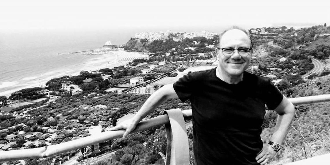 Carlo Verdone fa tappa a Sperlonga, il sopralluogo in vista del prossimo film