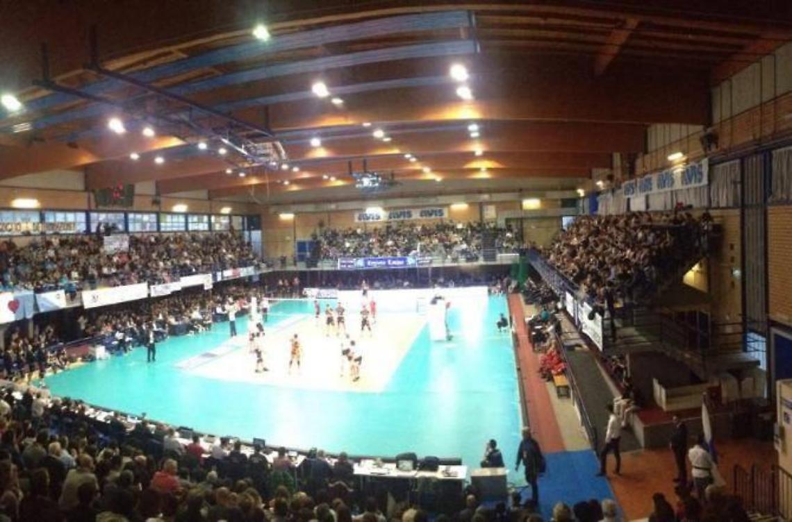 Niente trasloco per la Top Volley Latina: il PalaBianchini verr&agrave; portato a 2400 posti