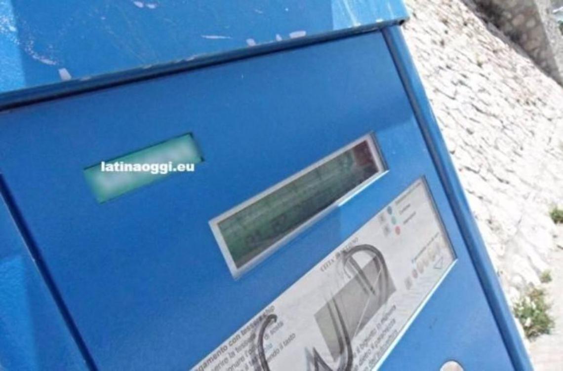 I parcheggi saranno a pagamento: strisce blu attive da luned&igrave; mattina nel centro del paese