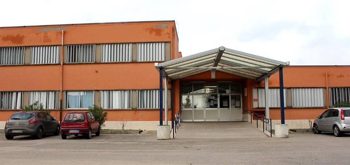 Atti vandalici alla scuola Bellardini: danni ingenti alle strutture e agli arredi