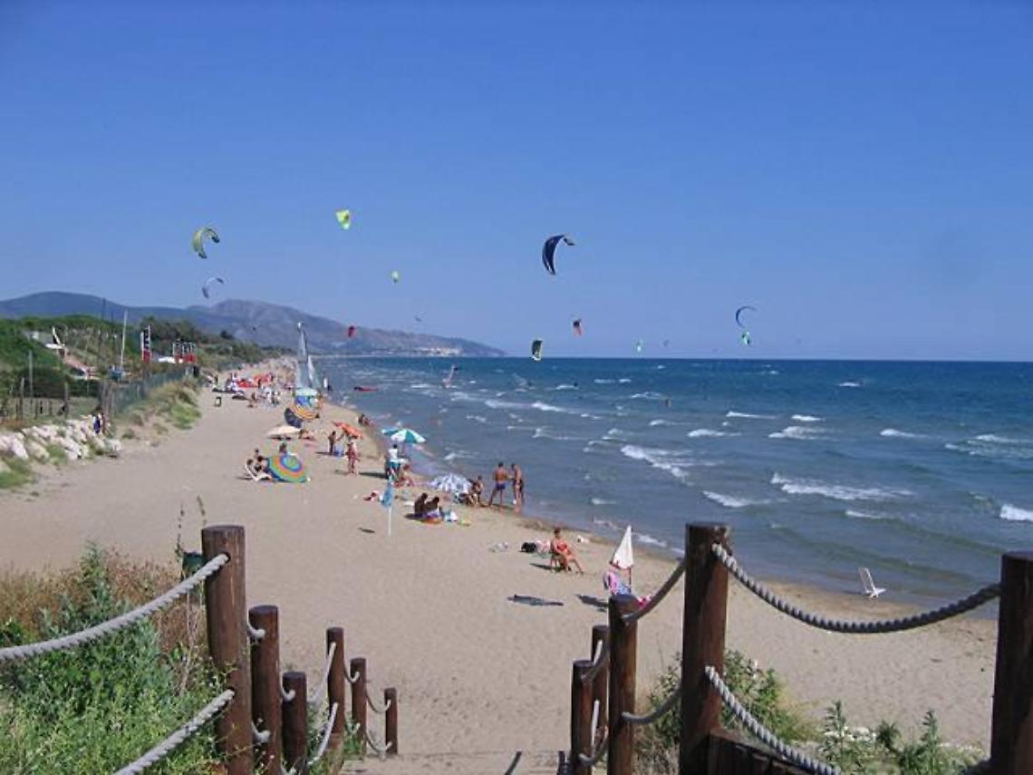 Tragico bagno in mare, anziana stroncata da un malore