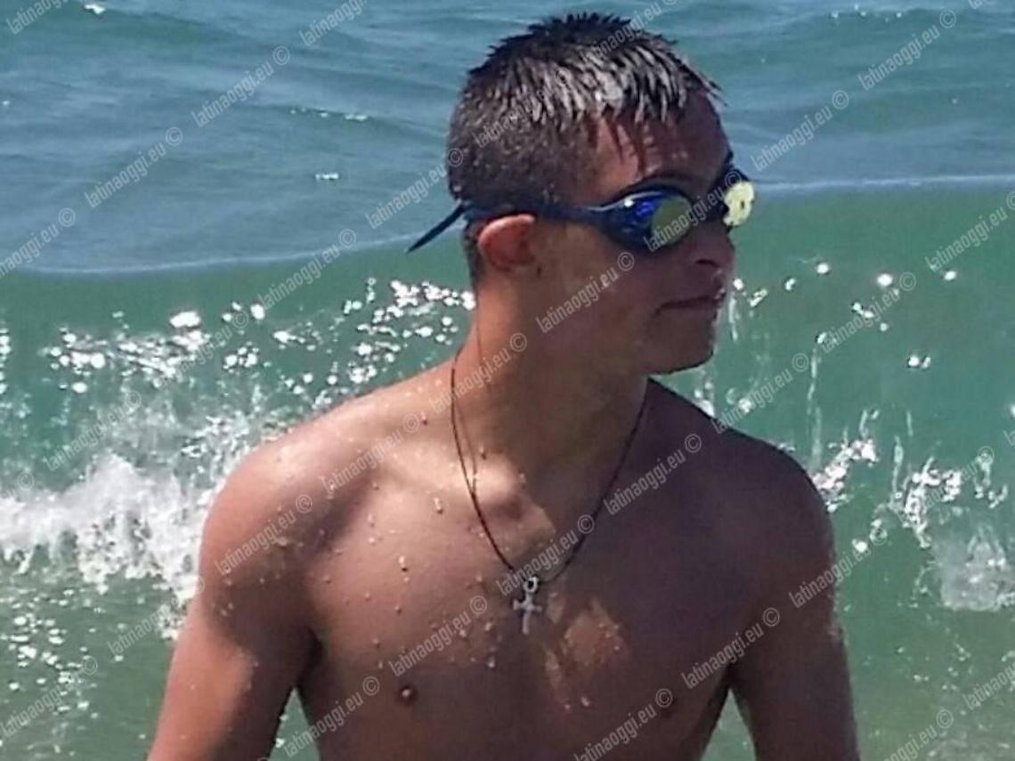 Ragazzino affetto da sindrome di down salva insieme alla sorella una bambina che stava annegando