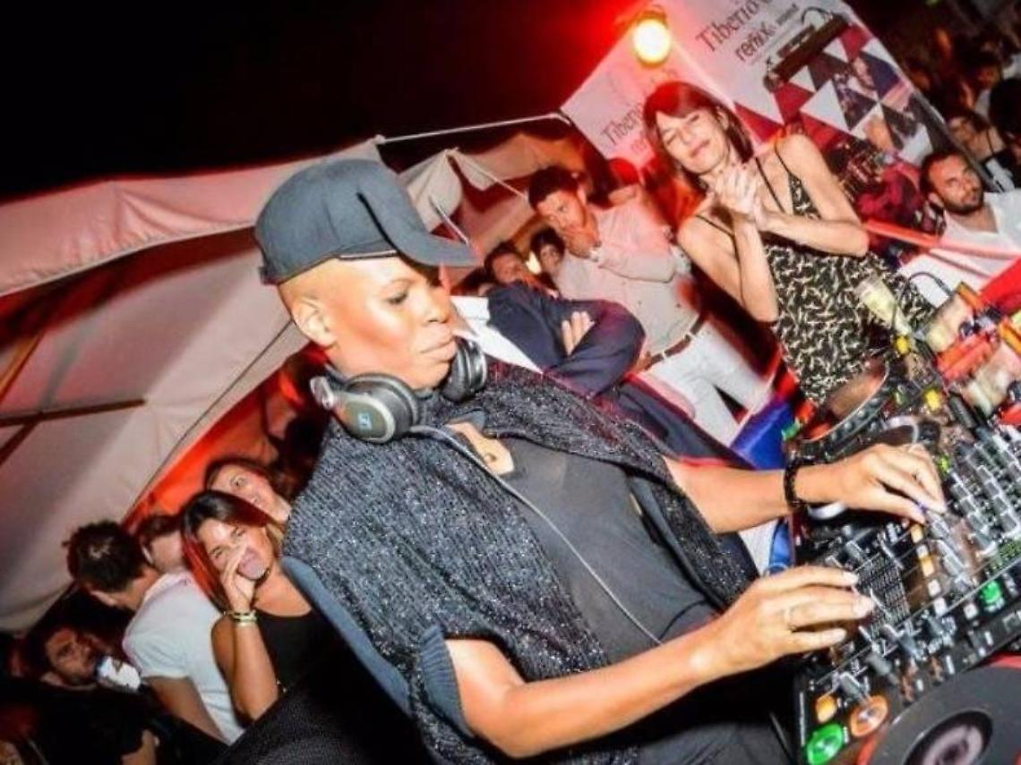 Skin, regina della consolle a Sperlonga: la cantante e giudice di X Factor attesa al Tiberio Club