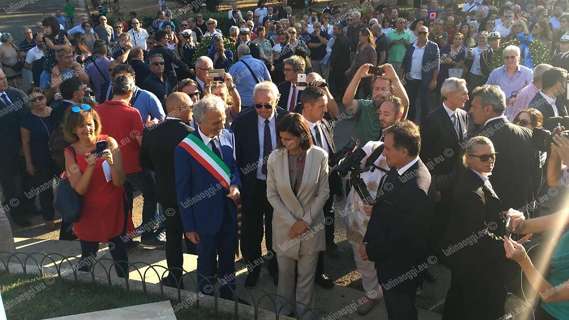 [VIDEO] Tensione all'ingresso dei Giardinetti. Gruppi di destra bloccati dalle forze dell'ordine