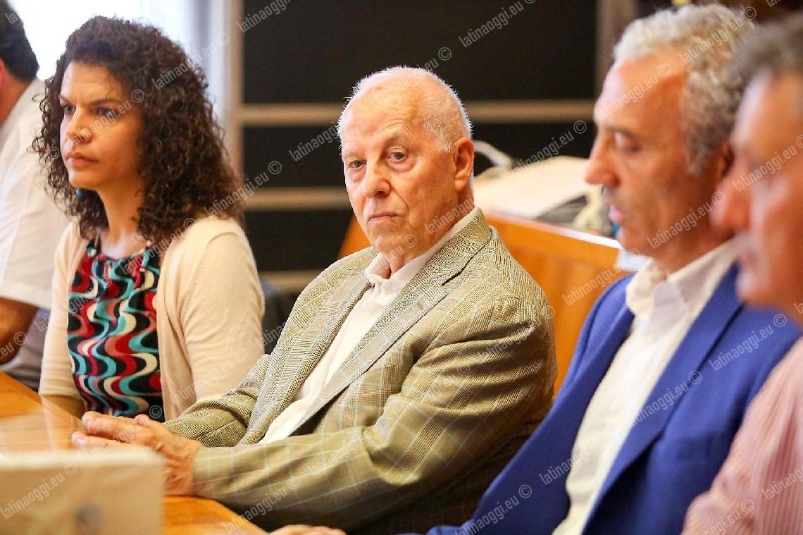 Le dimissioni di Antonio Costanzo da assessore: ecco la lettera integrale al sindaco