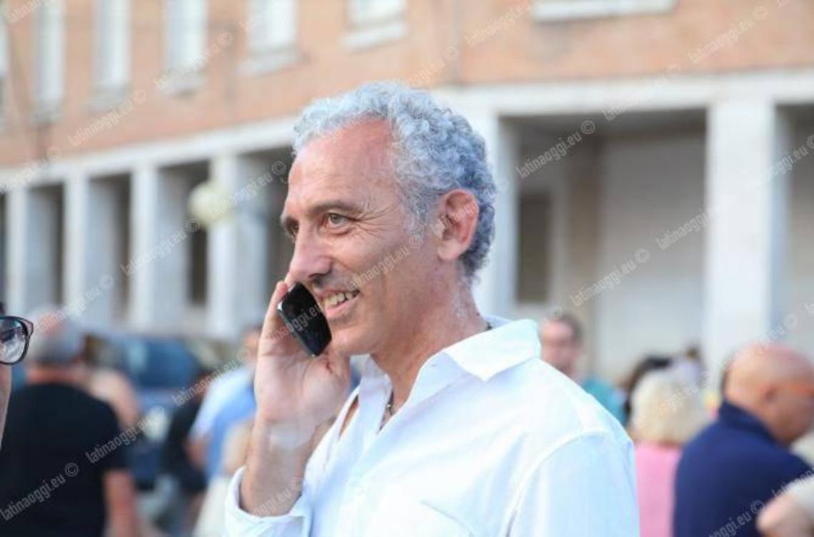 Dimissioni dell'assessore Costanzo, il sindaco Coletta: "Prendiamo atto del disagio"