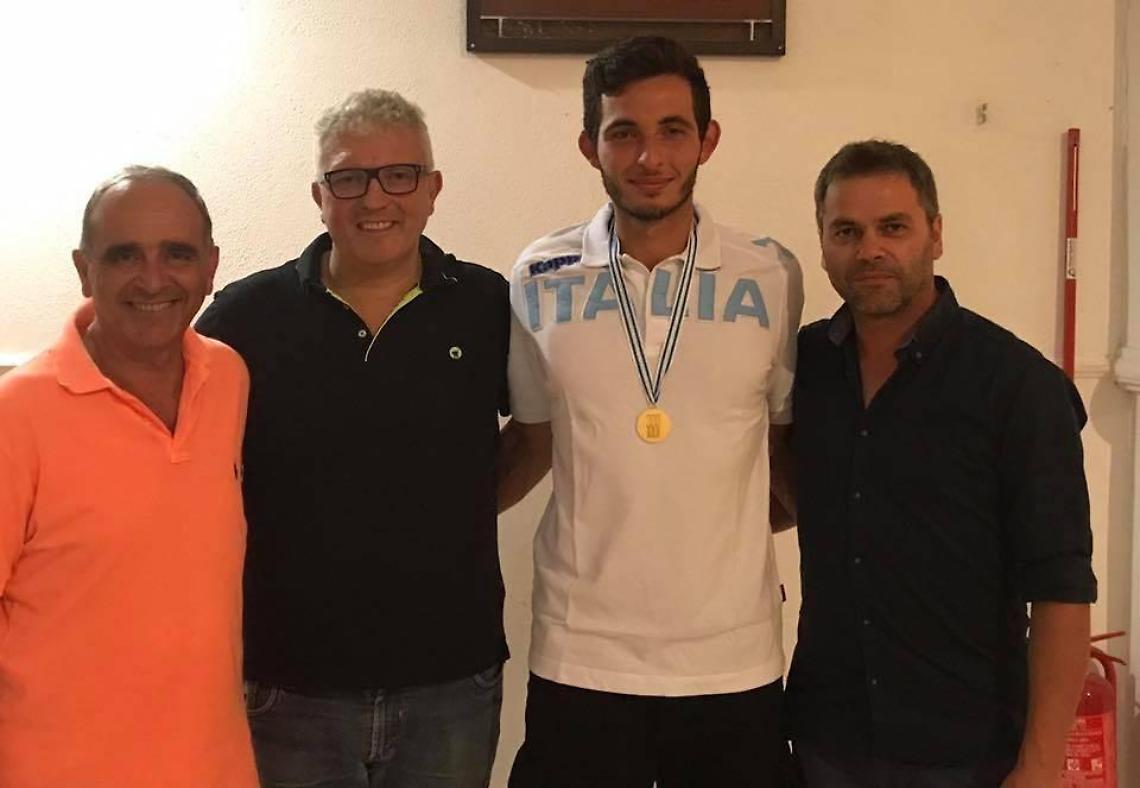 Borgo Montenero accoglie il campione del mondo Raffaele Giulivo, la festa al teatro