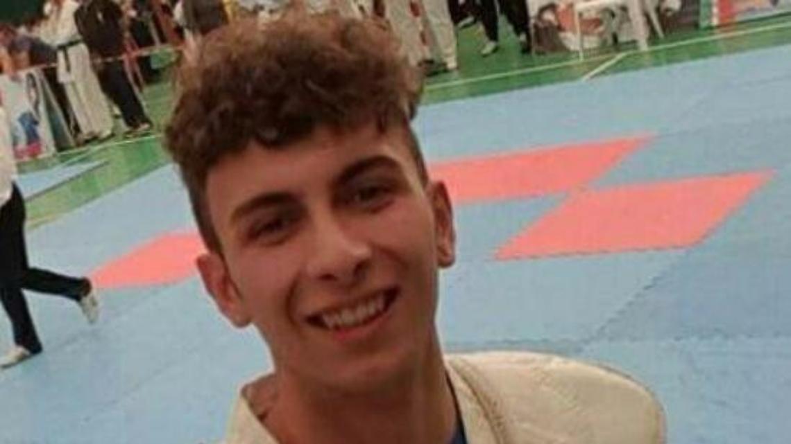 Incidente con la moto in località La Fiora, non ce l'ha fatta il giovane Michele Rossi
