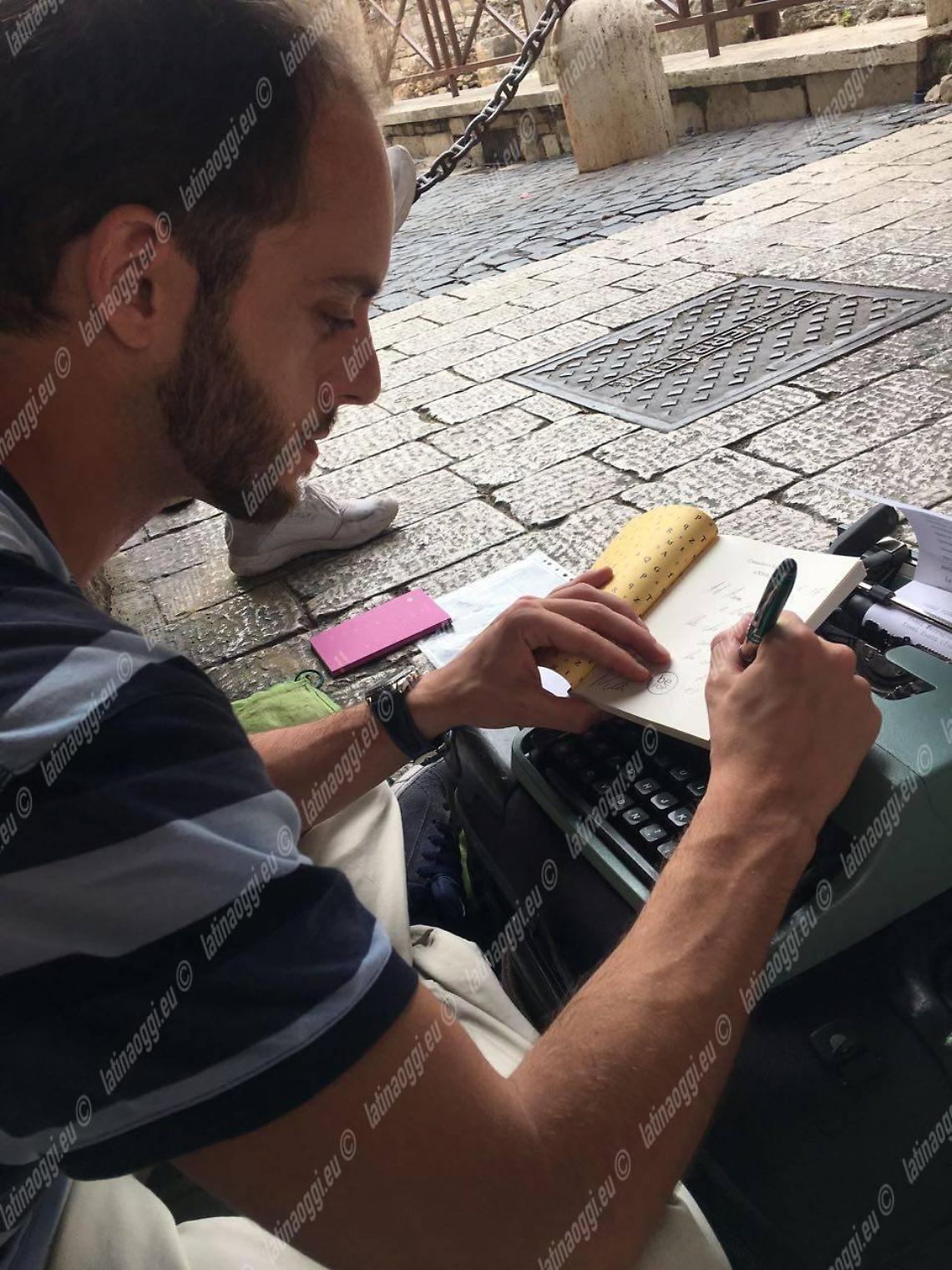 Chiacchierata semiseria con lo scrittore girovago. Cervelloni intervista Walter Lazzarin