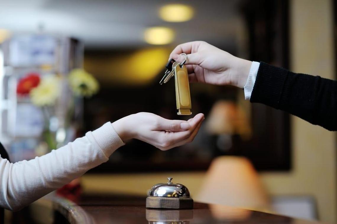 Terracina, controlli sull'imposta di soggiorno. I vigili passano al setaccio hotel e case vacanza