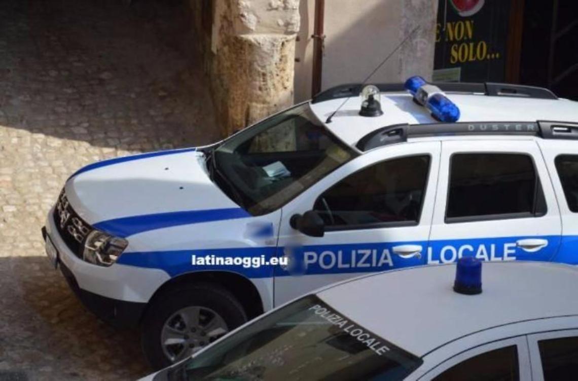 Auto rubata nove anni fa a Spinaceto ritrovata a Crocemoschitto, l'operazione della polizia locale