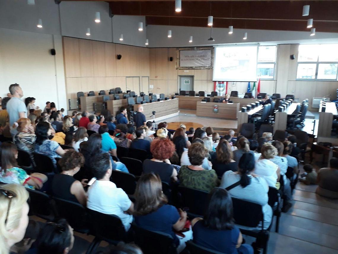 Inizio del nuovo anno scolastico, il sindaco Savarese incontra le famiglie degli studenti