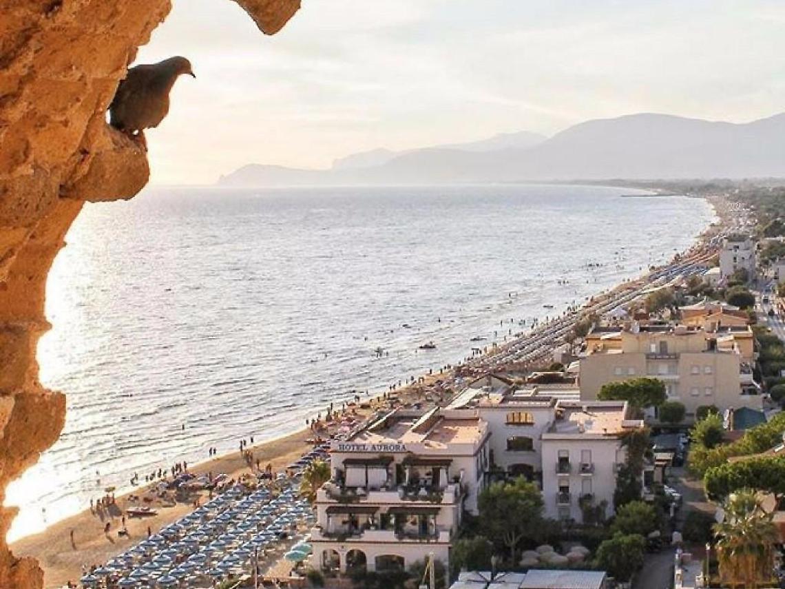 La magia del tramonto su Sperlonga conquista il web: ecco il nuovo Iger of the Week