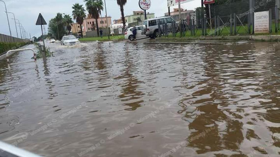 Scuole chiuse domani ad Ardea per ripulire le aule dopo gli allagamenti di oggi