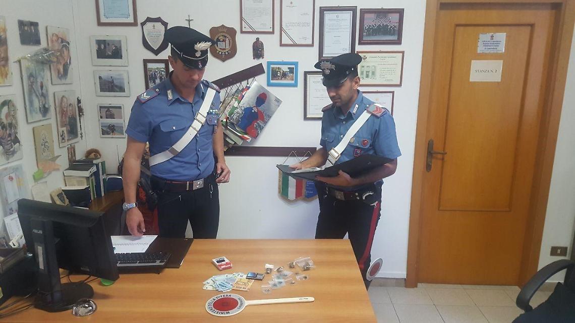 Attività di contrasto allo spaccio di droga, l'operazione dei carabinieri