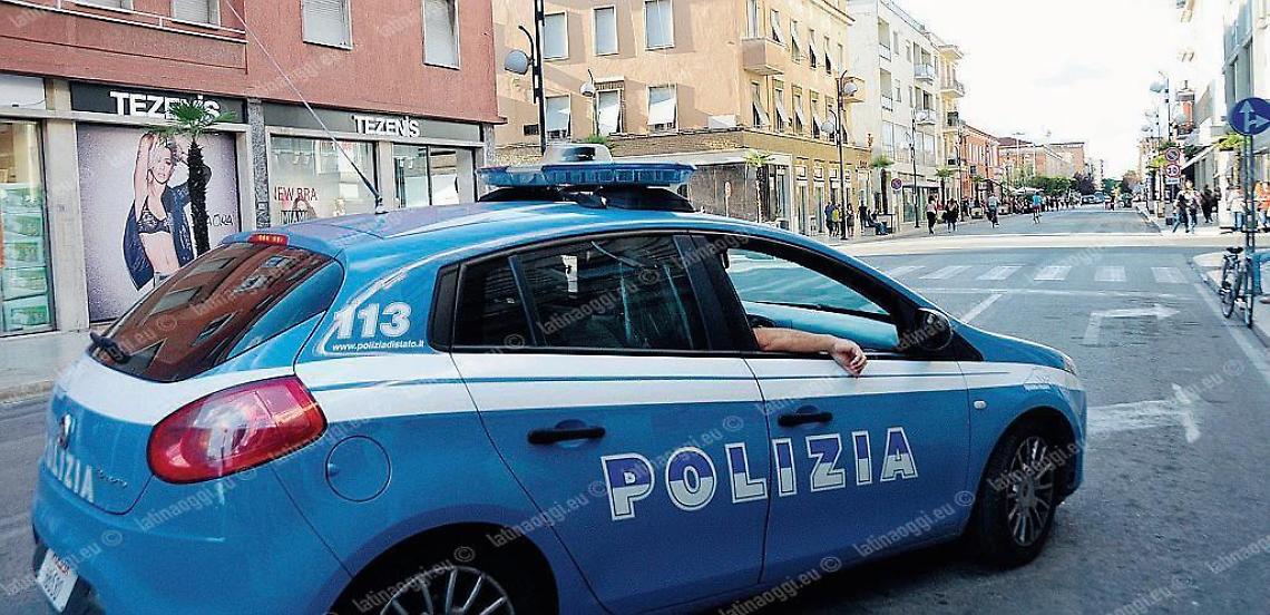 Rubano capi di abbigliamento nei negozi, che poi vengono rivenduti: fermati baby ladri