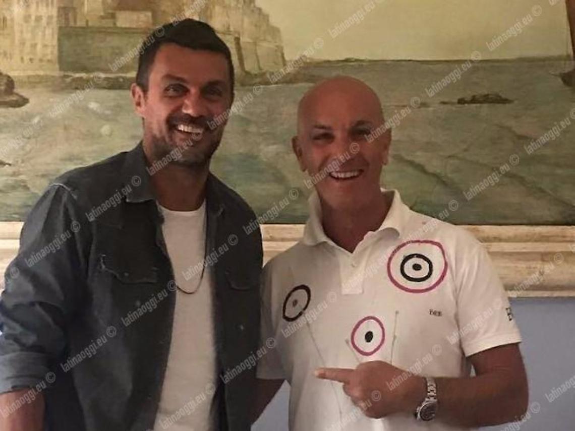 Paolo Maldini, una giornata con la famiglia a Nettuno: il campione sceglie la citt&agrave; del tridente