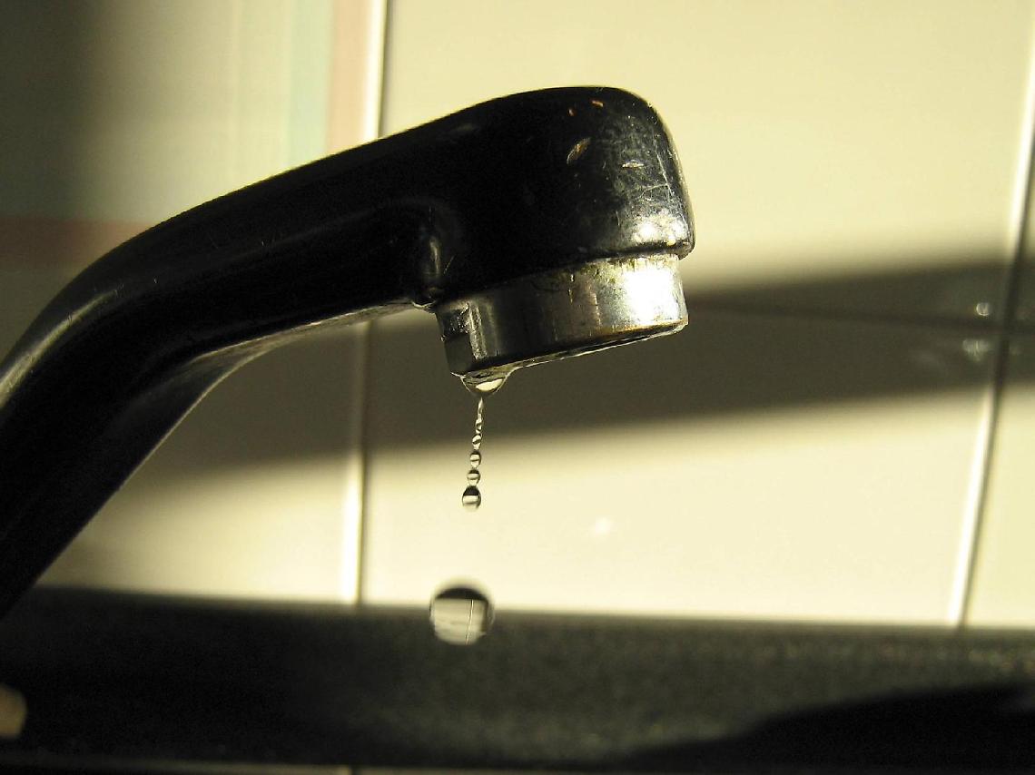 Interruzione del flusso idrico a causa di un guasto, ecco le strade rimaste senza acqua