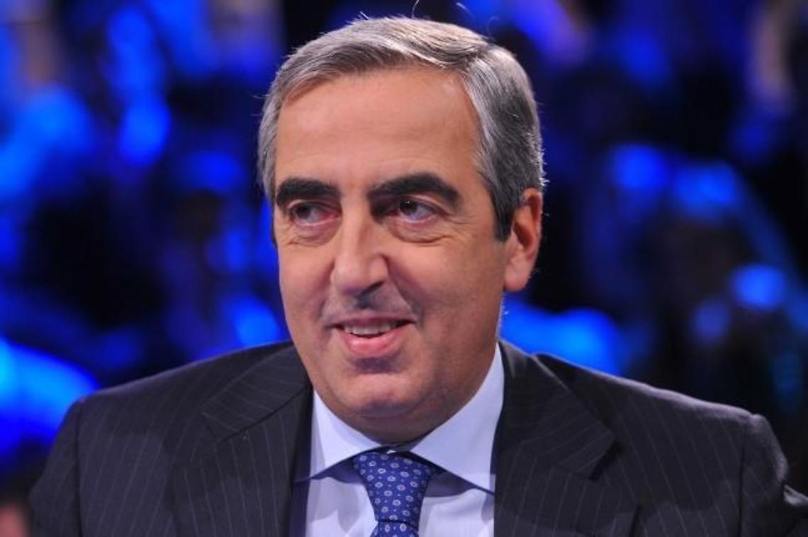 Gasparri a gamba tesa su Coletta: "Gestione poco limpida, il Comune va attenzionato"