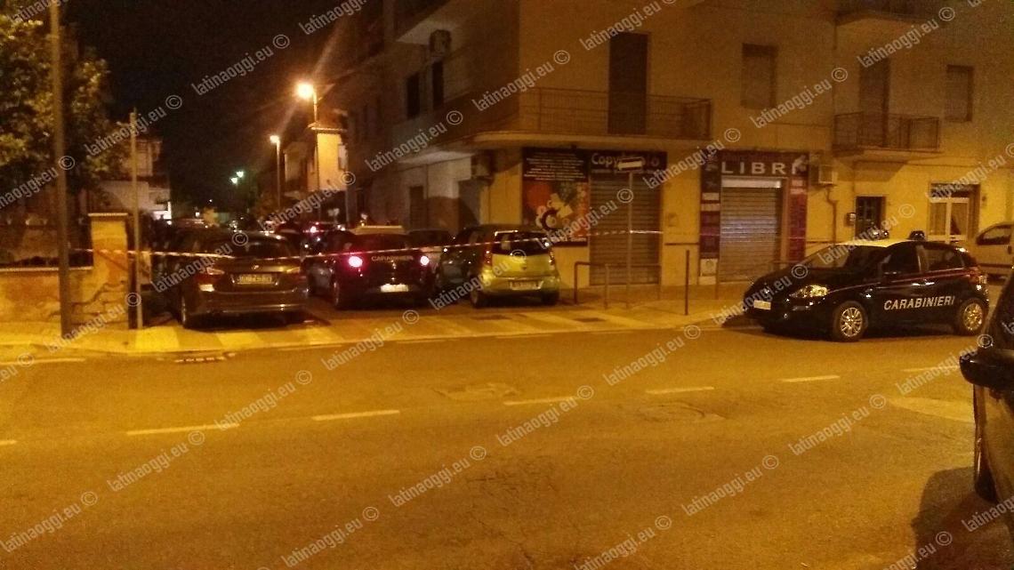 Omicidio in via Mazzini, ucciso un uomo . Colpi alla testa e all'addome