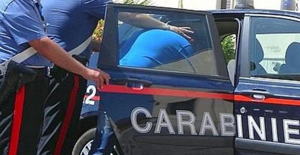 Negoziante picchiato per due bottiglie di birra. Arrestati gli aggressori