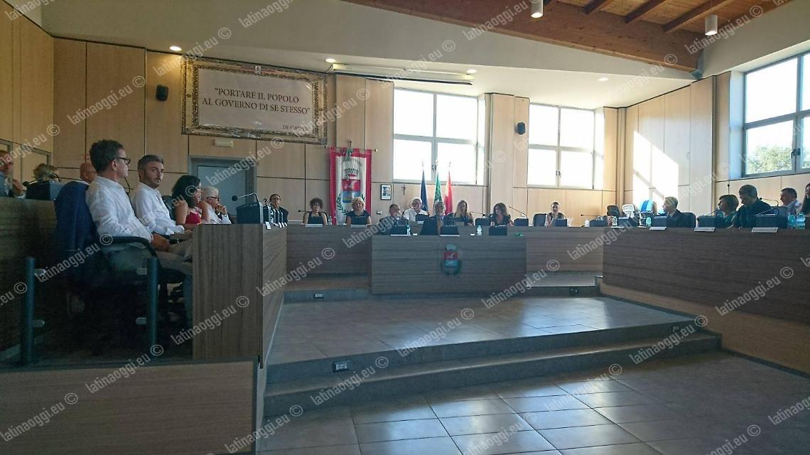 Stop alla vendita delle farmacie, l'amministrazione ha deciso