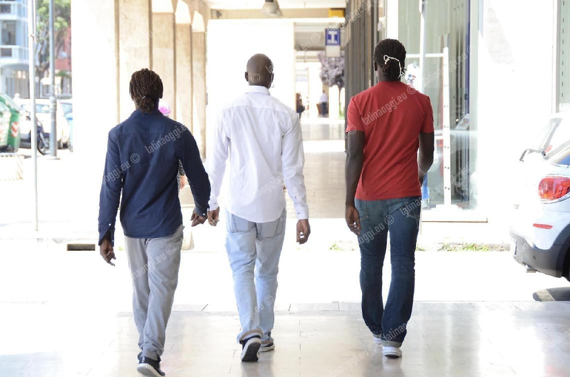 Traffico di migranti verso la Francia, arresti convalidati