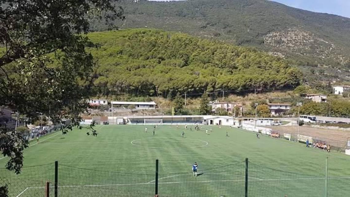 Lenola, nuova tribuna per il campo "Falcone e Borsellino"