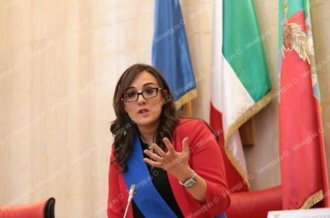 Eleonora Della Penna si dimette: lascia la carica di sindaco di Cisterna e la presidenza della Provincia