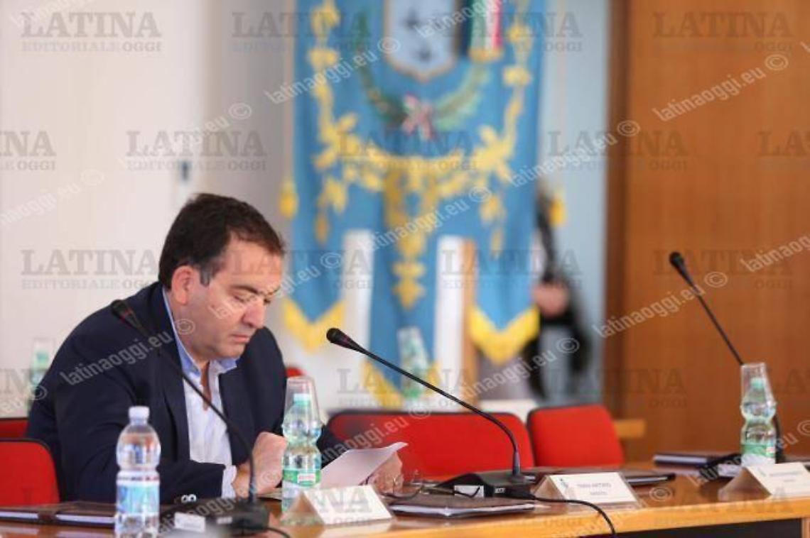 Il "no" del sindaco Terra ad un nuovo impianto per stoccaggio di rifiuti