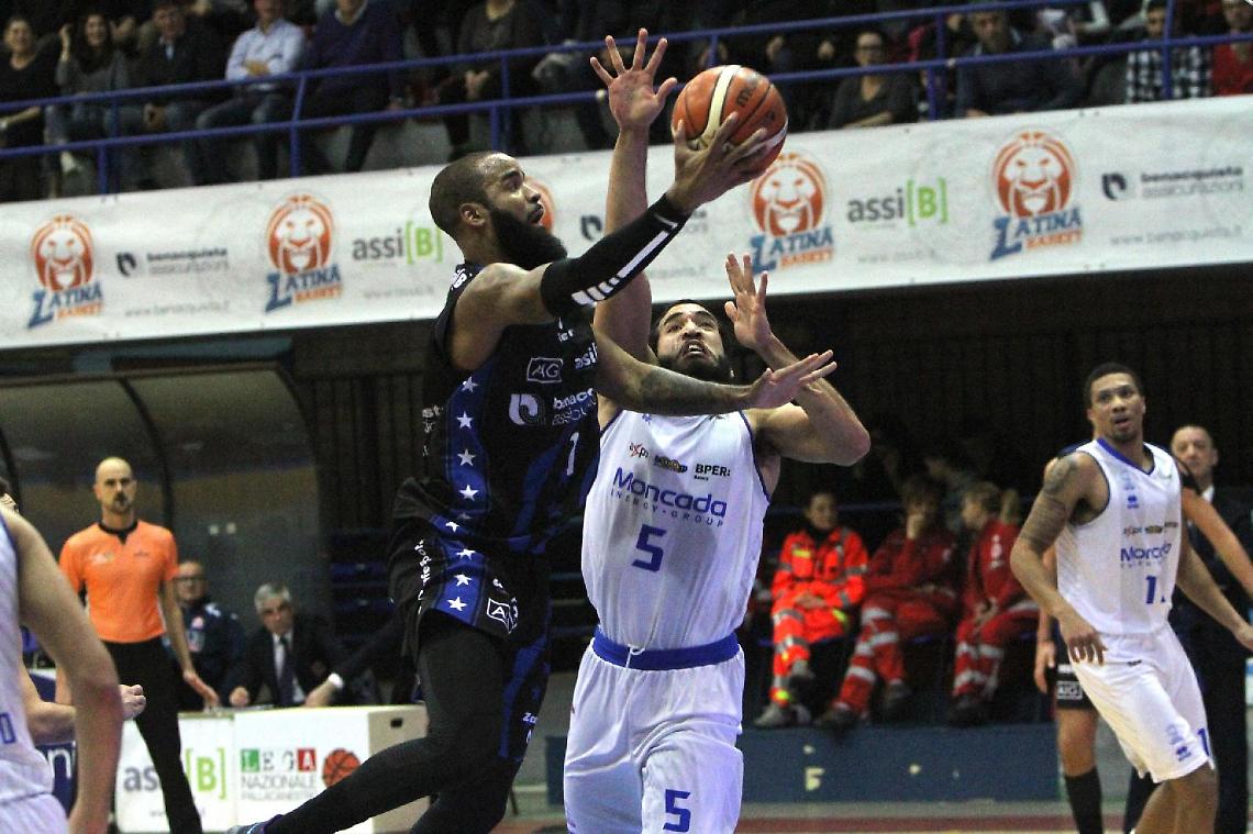 Una fase del match con l'Agrigento