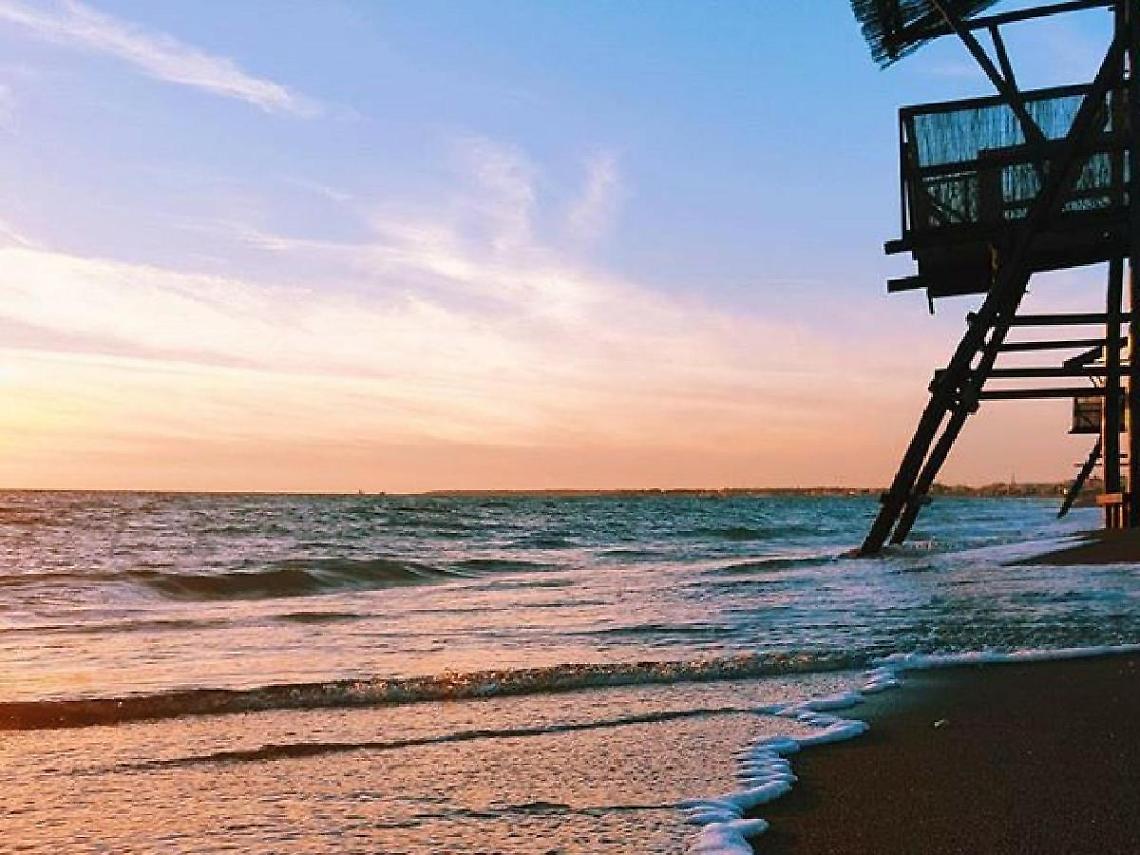 Il mare di Latina torna protagonista, ecco la foto che conquista il web