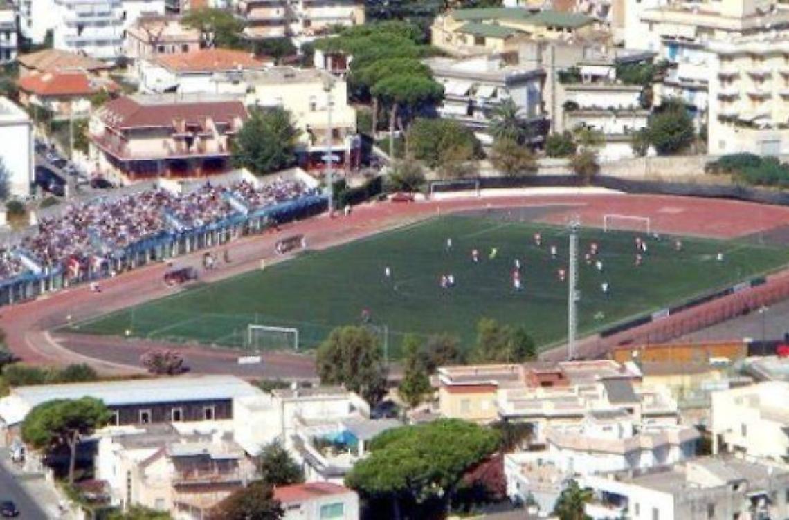 Gaeta Calcio, giocatori in sciopero. La società li sfratta