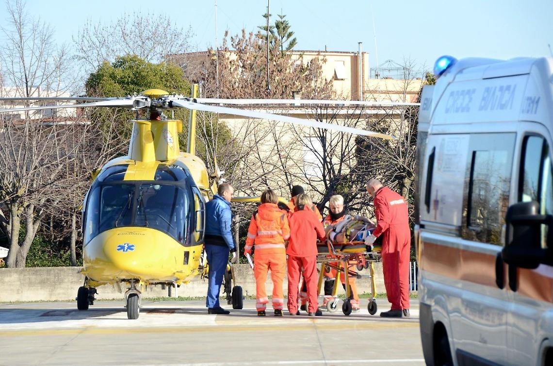 Travolto dal carico a Livorno, grave camionista  di Latina