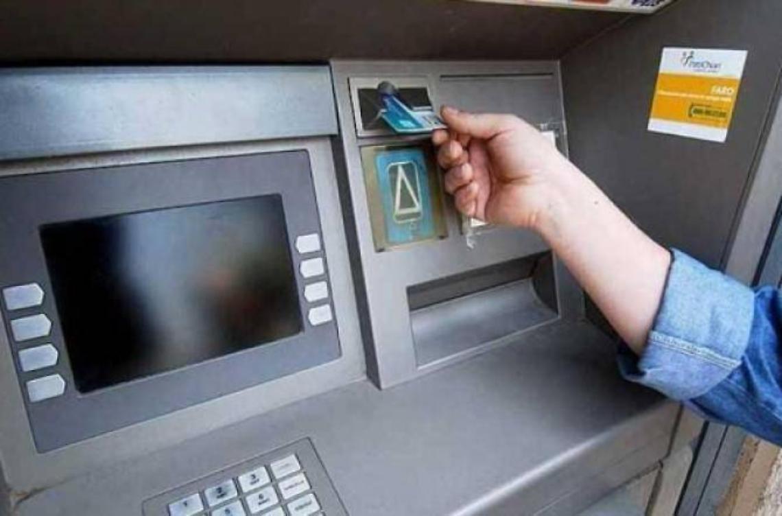 Torna il bancomat al centro storico: installazione entro maggio