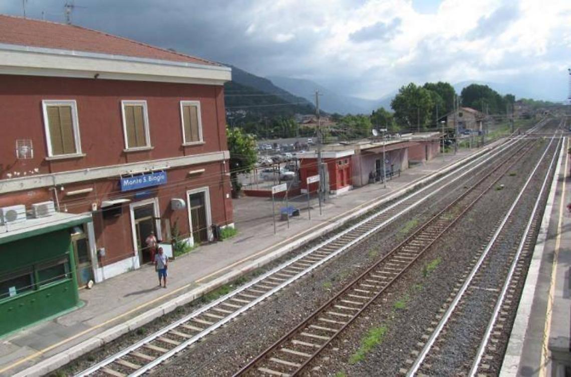 Monte San Biagio scompare da casa, poi la scoperta: si è gettato sotto un treno