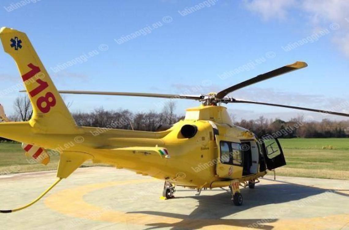 Colpito da un cerchione di auto sul volto: ferito gravemente sul lavoro