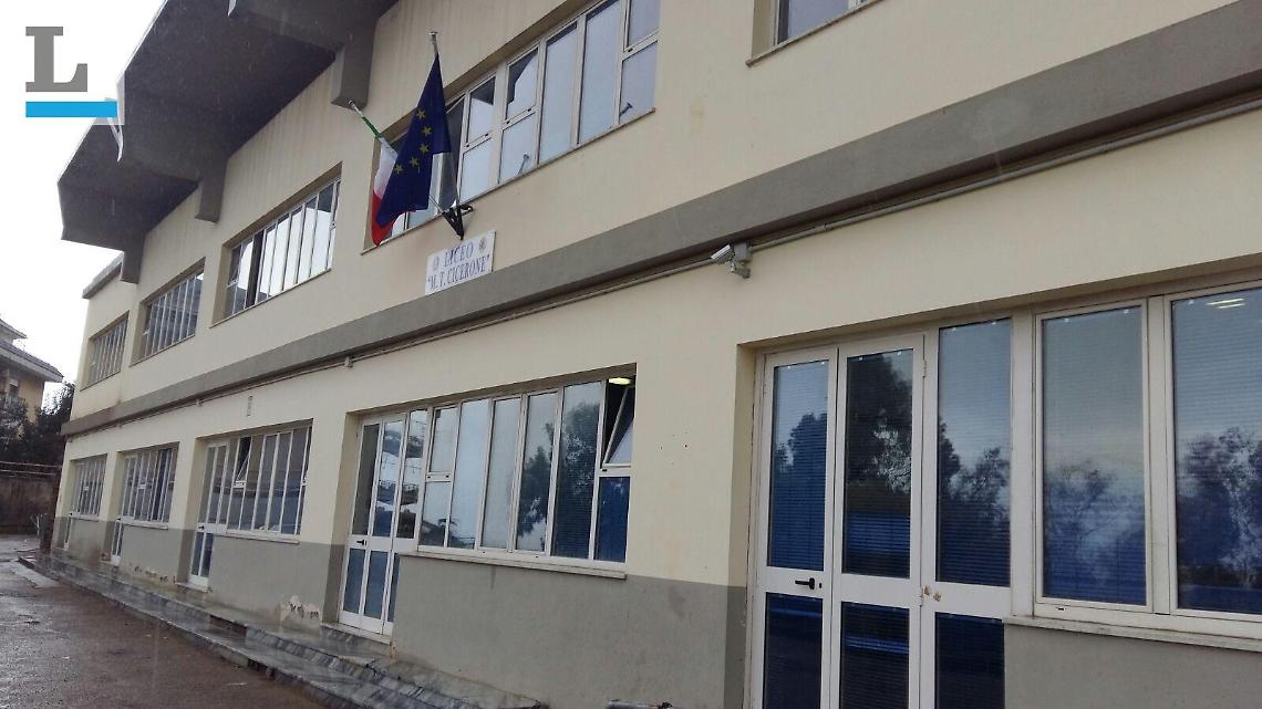 Preside del liceo magistrale di Formia aggredito verbalmente da un genitore