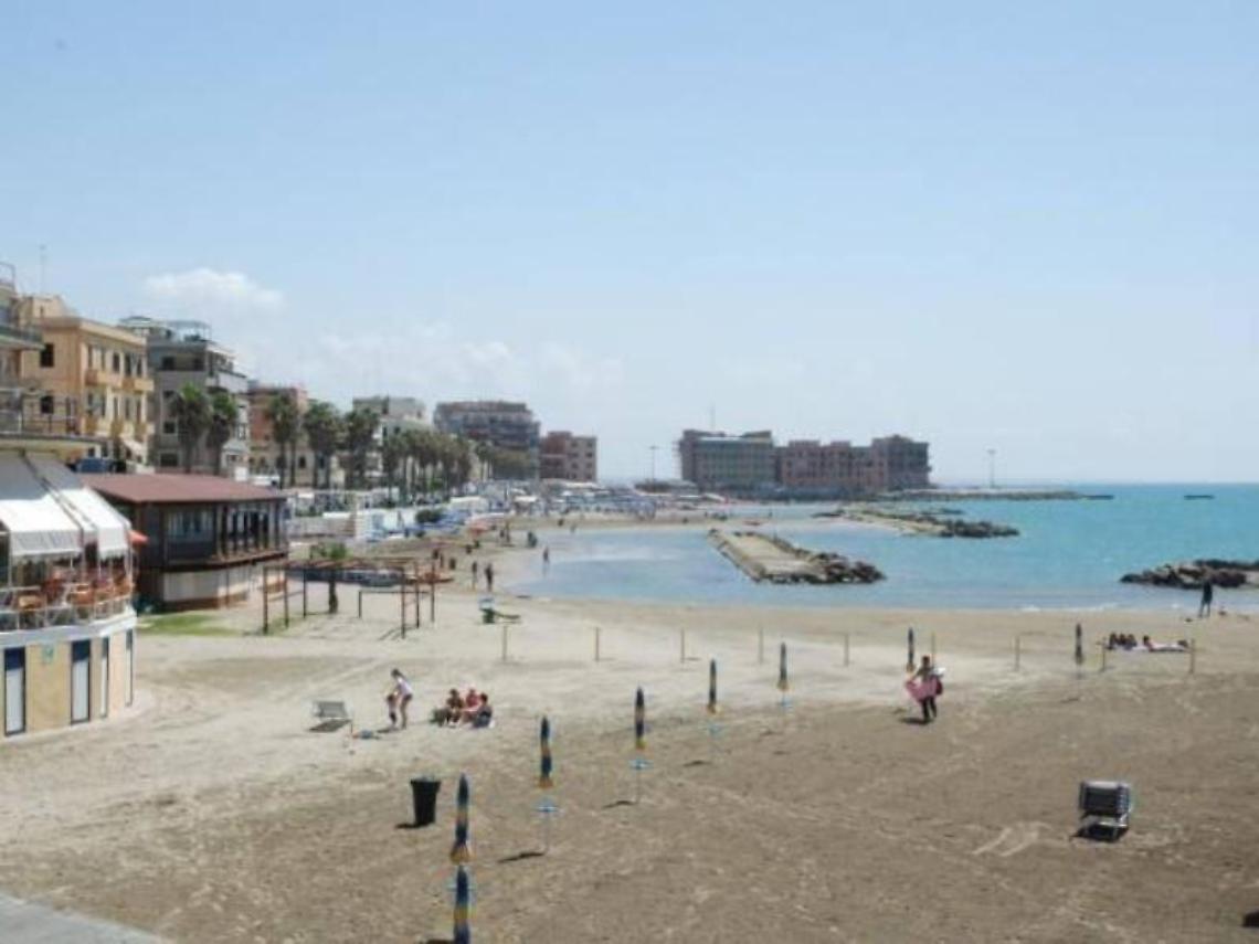 L'appello del Comune ai balneari: &laquo;Pulite le spiagge&raquo;