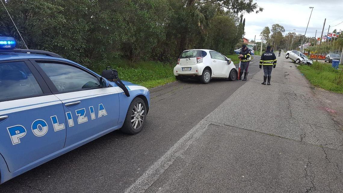 Incidente sulla Bassianese, il conducente della Lancia positivo alla droga