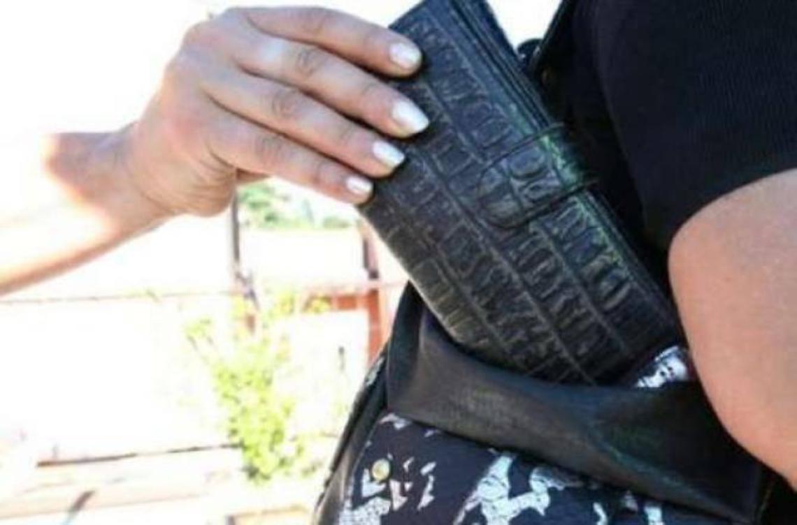 Borseggio in centro, condannato a otto mesi