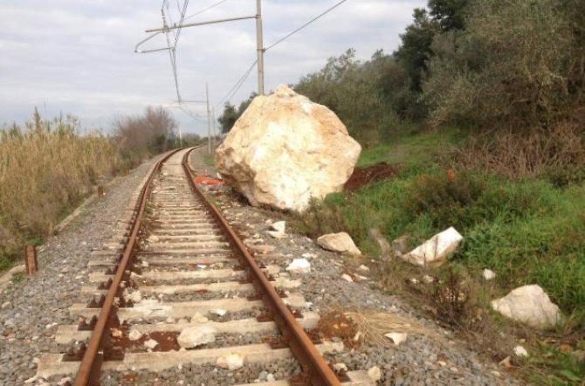 Terracina, il sindaco firma l'atto d'impegno per il Monte Cucca