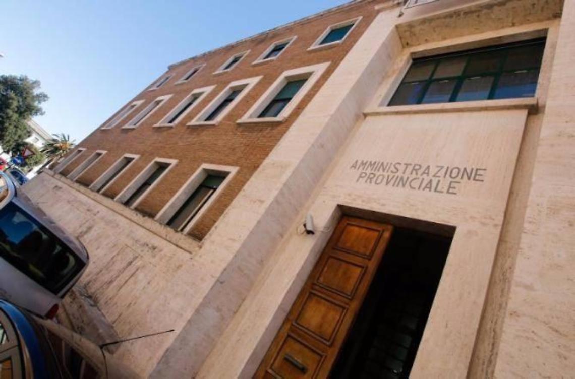 Elezioni Provinciali, ecco chi sta con chi: le firme per le candidature