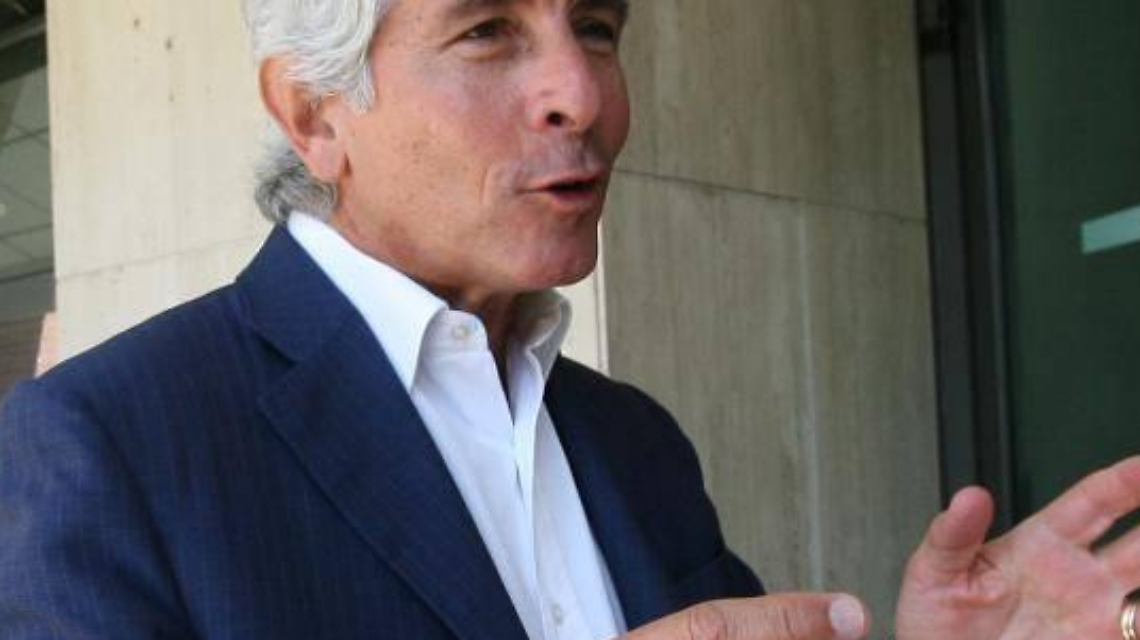 Il ministro Abodi chiede la "testa" di Gabriele Gravina