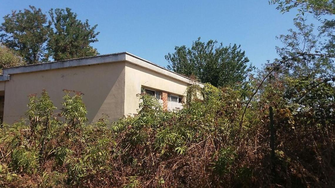 Degradato e abbandonato, il museo della civiltà contadina è ancora un rudere