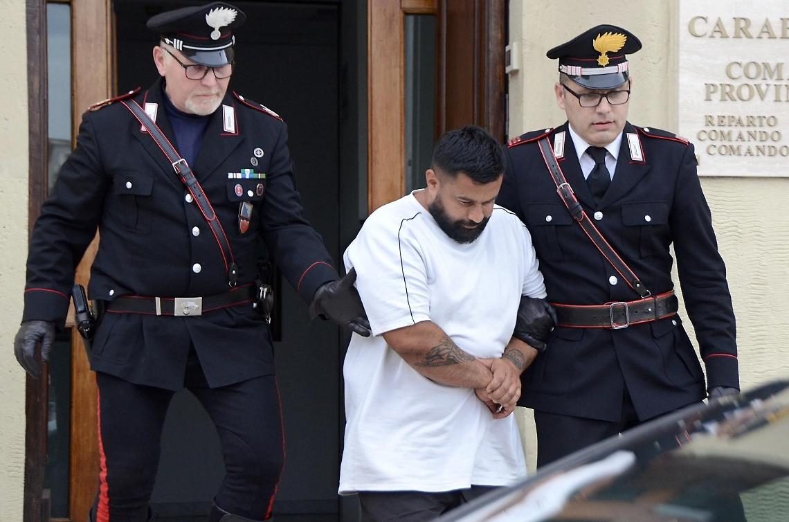 Resta in silenzio dal gip il rapinatore seriale dei Rolex